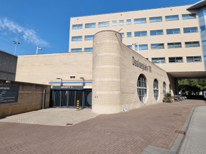 Parking garage image